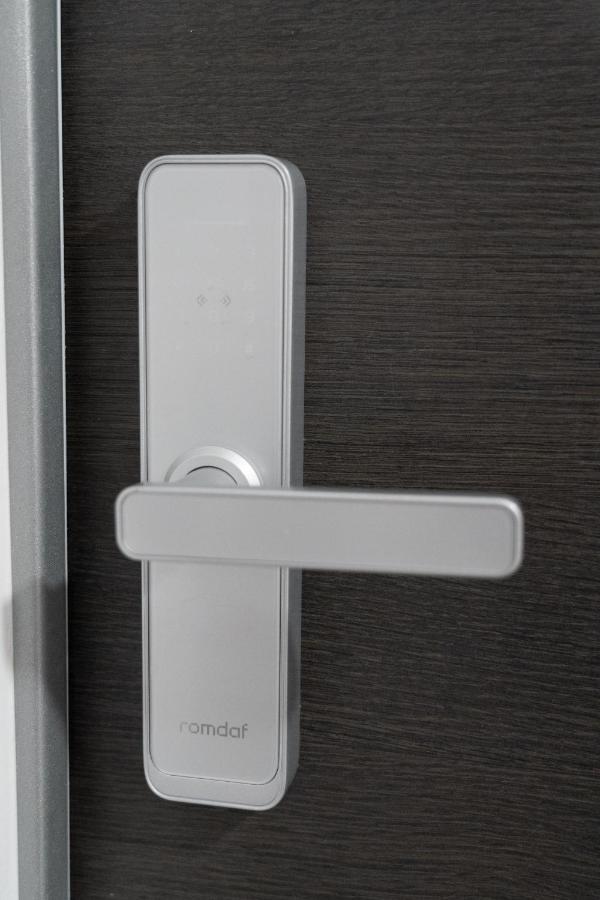 Citadela North 1Br Apartment W Security And Self Check In Bucarest Esterno foto